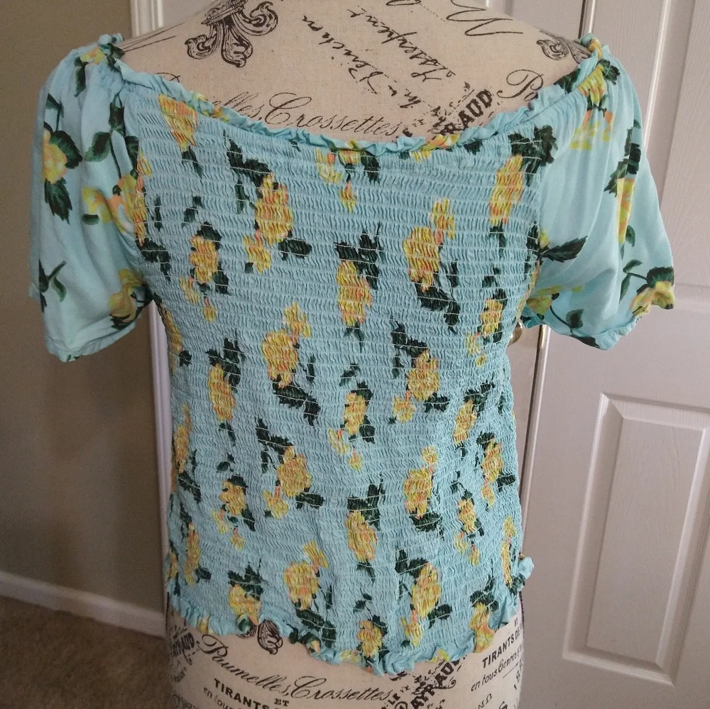 Justice on the shoulder Floral top Size 18 Boho Beachy Summer Feminine